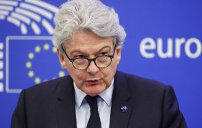 еврокомисарят тиери бретон идва нас договаря боеприпаси украйна