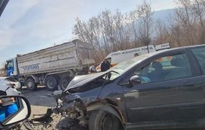 верижна катастрофа столичното околовръстно шосе видео снимки