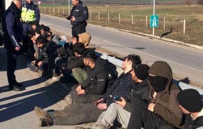 горещо пик спряха бус софия натъпкан афганистанци снимки