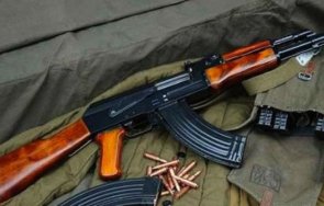 иззеха незаконен калашников боеприпаси мъж харманлийско