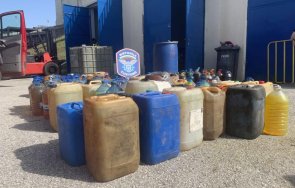 откриха тона нелегално гориво частен имот велико търново снимка