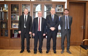 иван гешев разговаря посланика франция жоел мейер регион балкани