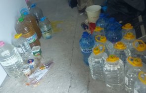 2625 литра нелегален алкохол задържаха митничарите русе снимки