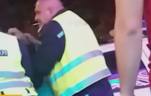видео интернет показва брутално полицейско насилие случаят отпреди три години