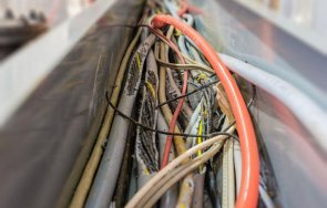 смъртта дете ток софия стърчат оголени жици