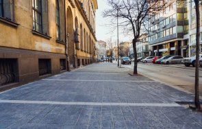 работата обновяването тротоарите софия спира уикенда