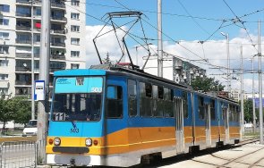 променят движението трамвай събота неделя