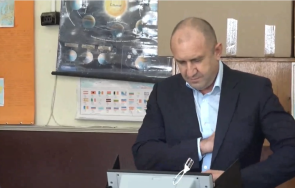 първо пик гласува президентът румен радев живо