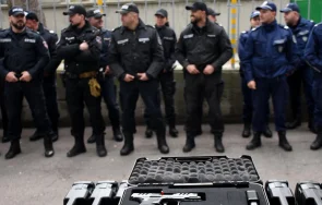 пистолети полицаите варна