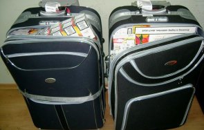 иззеха контрабандни цигари багажа пътници летище бургас