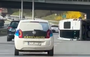 първо пик зрелищна катастрофа блокира трафика румънското посолство видео