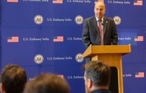 първо пик новият американски посланик пристигна нас