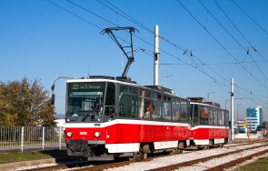 неделя поради ремонт променят движението трамвай