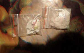 закопчаха дилър хероин амфетамин канабис снимки