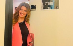 франция потрес министърка снима еротично списание снимки