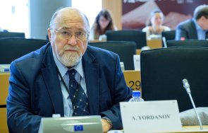 евродепутатът александър йорданов брюксел простотията промяната недостижими върхове предложиха нещо шарена въртележка гей парад