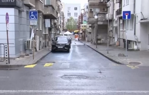 водач мотопед без книжка блъсна пешеходец избяга