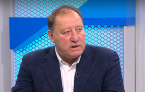 ангел найденов министерството отбраната потвърди косвено имало разговори компенсираща техника