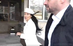 сексбомбата герб славена точева натокана срещата централата подмина усмивка въпрос хиляди преференции снимки видео