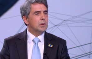 росен плевнелиев изправени сме ръба българия отделена румъния еврозоната