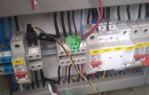 вандали прерязаха кабели уличното осветление благоевград