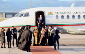 последните минути благодатният огън пристигна българия