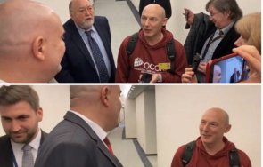 мрежата гадорията атанас чобанов неприятно нежни мъже надникват писоара репортери без граници дали харесват лицемери извратени