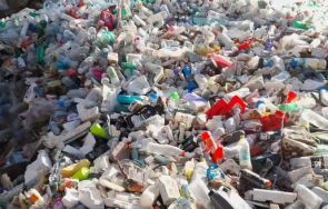 затрупаха боклуци коритото река кюстендил