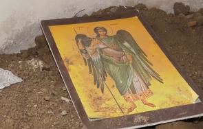 иманяри прокопаха тунел търсят жълтици иконостас