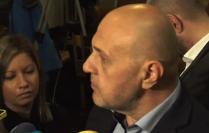 първо пик томислав дончев извървяхме една трета пътя имаме имена повече един състав кабинет обновена