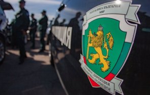повдигнаха обвинение граничен полицай изнудвал транспортен бос такса спокойствие
