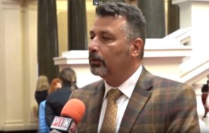 горещо пик итн иска редовно правителство значение партия сме изпратени време работим видео