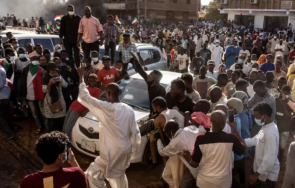 оон предупреждава 800 хил бежанци судан