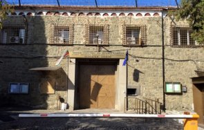 кино гонка полицаи дрогиран влетя колата бургаския затвор