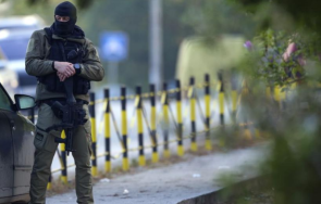 последните минути полицията сърбия задържа младежа открил снощната масова стрелба