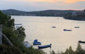 пролетен сафрид пълни рибарските мрежи