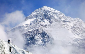 американски алпинист загина еверест