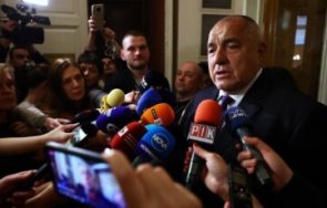 първо пик бойко борисов първи коментар кабинета денков парламента живо