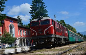 млад мъж опасност живота блъснат теснолинейката велинград