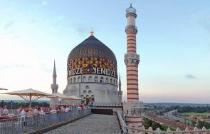 пироман опита подпали джамия германия