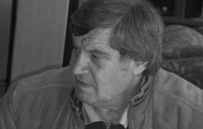 почина легендарен вратар берое