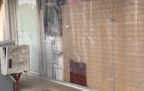 кола вряза цветарски магазин софия шофьорът избяга