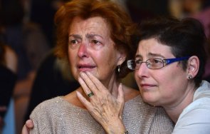 пик ретро щерката анахид коста цонев гледа болни старци пари снимка