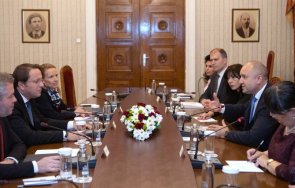 румен радев вархеи очакваме реагира засегнати представители европейски институции северна македония хора българско самосъзнание страна