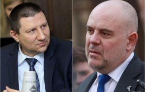 горещо пик членове всс уличиха сарафов тежки лъжи ползвали сме базата боровец рождени дни ходили сме семействата живо