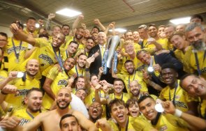 аек титлата гърция снимки