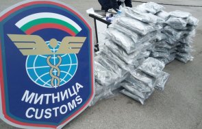 близо 140 марихуана задържаха митнически служители митница русе