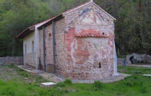 безбожници обират системно храм век бобошево