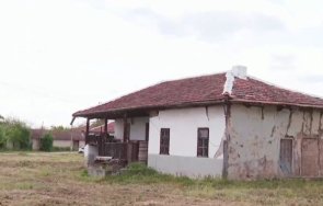 българин завърна чужбина спасява обезлюденото село баба