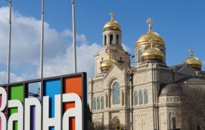 организират безплатна туристическа обиколка варна повод